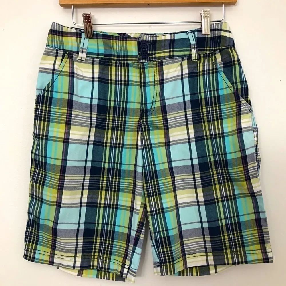 Classic Khakis & Co Size 4 Shorts!!